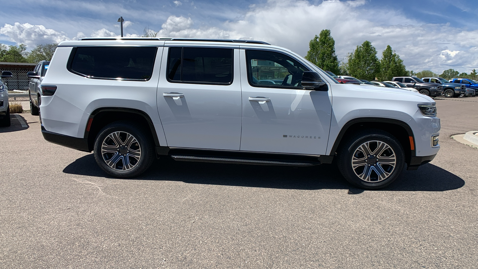 2024 Jeep Wagoneer L Base 5