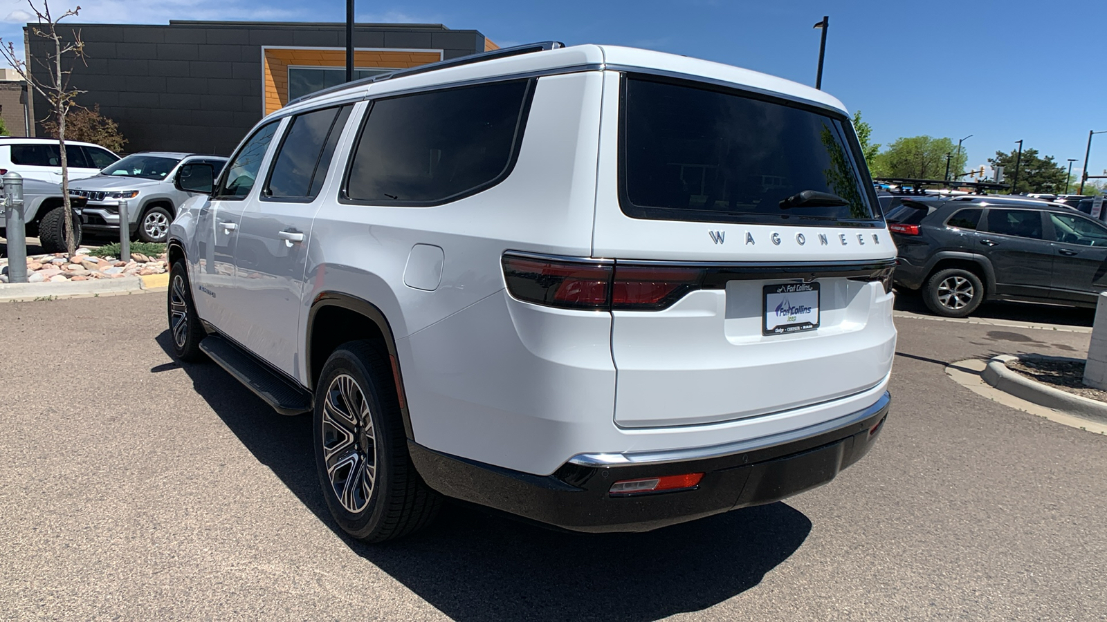 2024 Jeep Wagoneer L Base 11