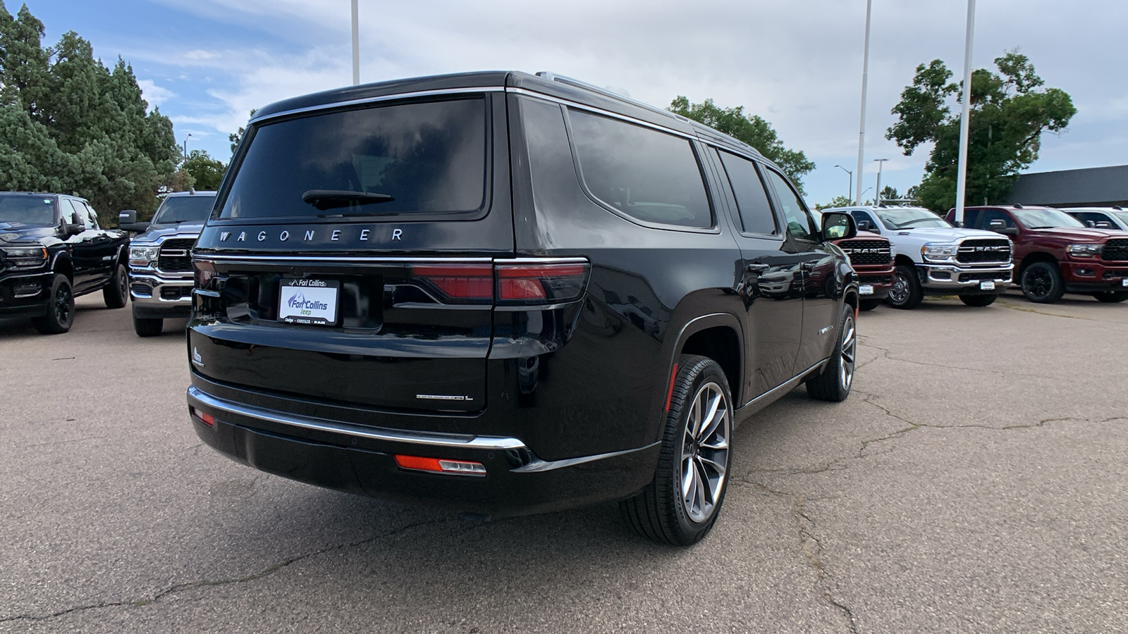 2023 Jeep Wagoneer L Series III 7