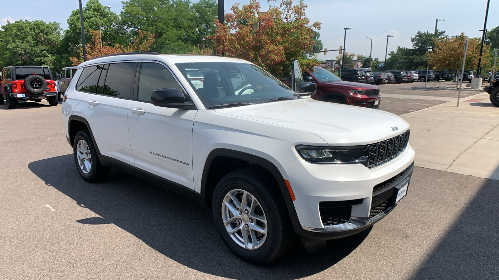 2024 Jeep Grand Cherokee L Laredo X 5