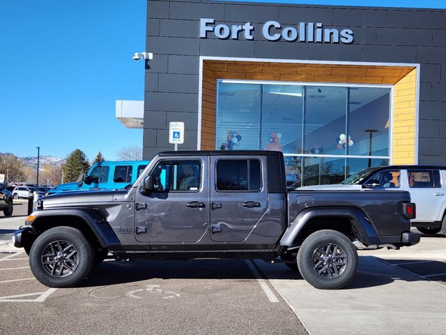 2024 Jeep Gladiator Sport S 2