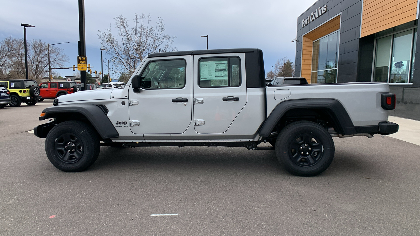 2024 Jeep Gladiator Sport 11