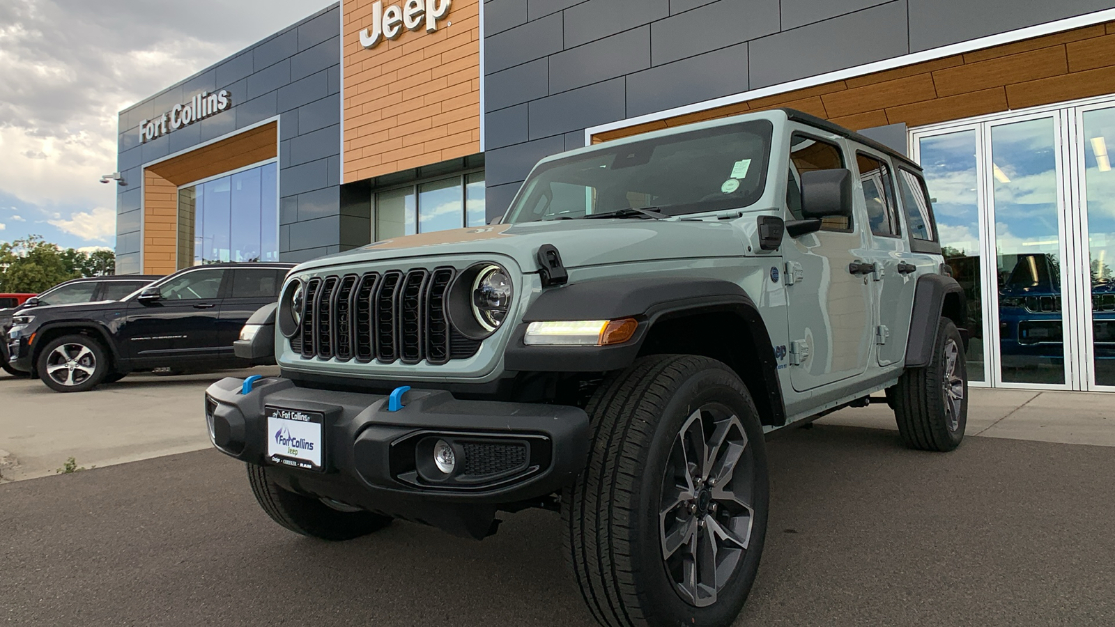 2024 Jeep Wrangler 4xe Sport S 12