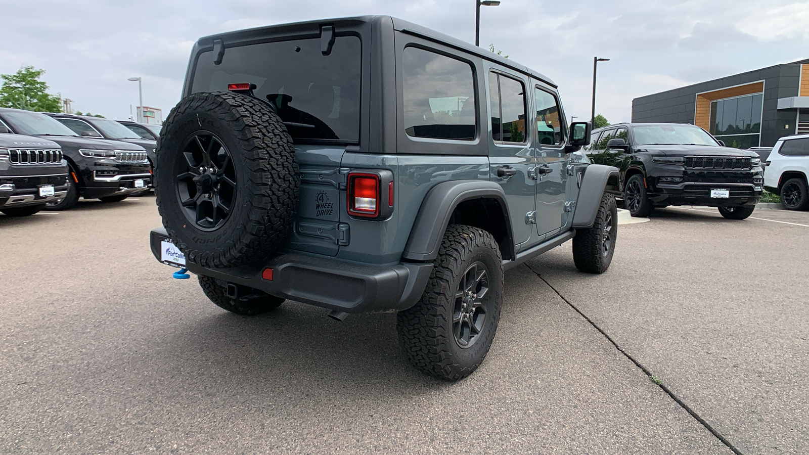 2024 Jeep Wrangler 4xe Willys 7