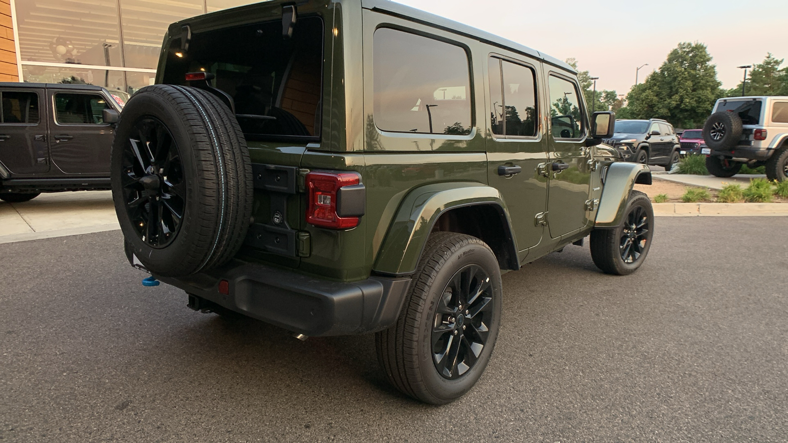 2024 Jeep Wrangler 4xe Sahara 6