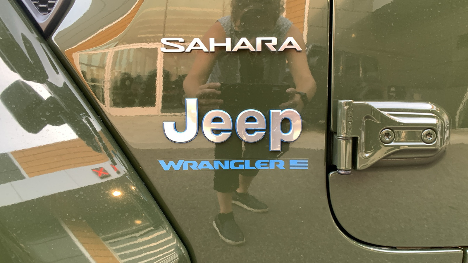 2024 Jeep Wrangler 4xe Sahara 17