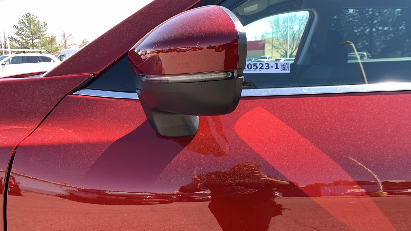 2023 Nissan Pathfinder SV 13