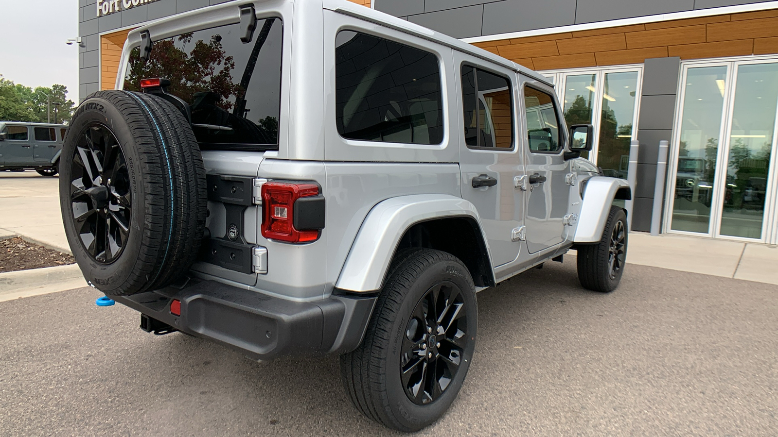 2024 Jeep Wrangler 4xe Sahara 6