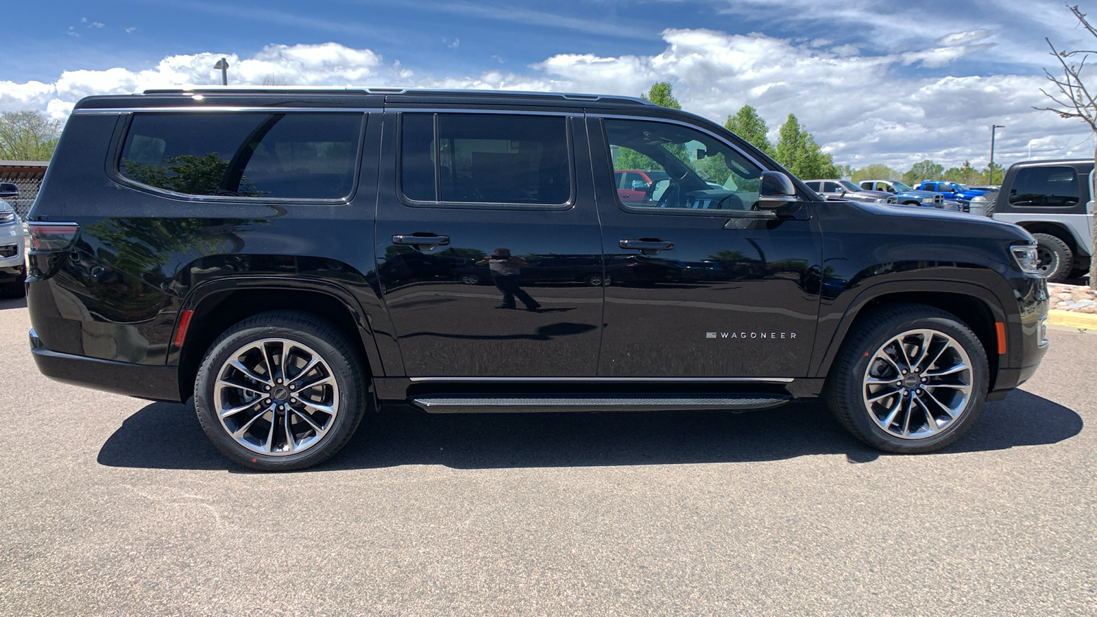 2024 Jeep Wagoneer L Series II 6