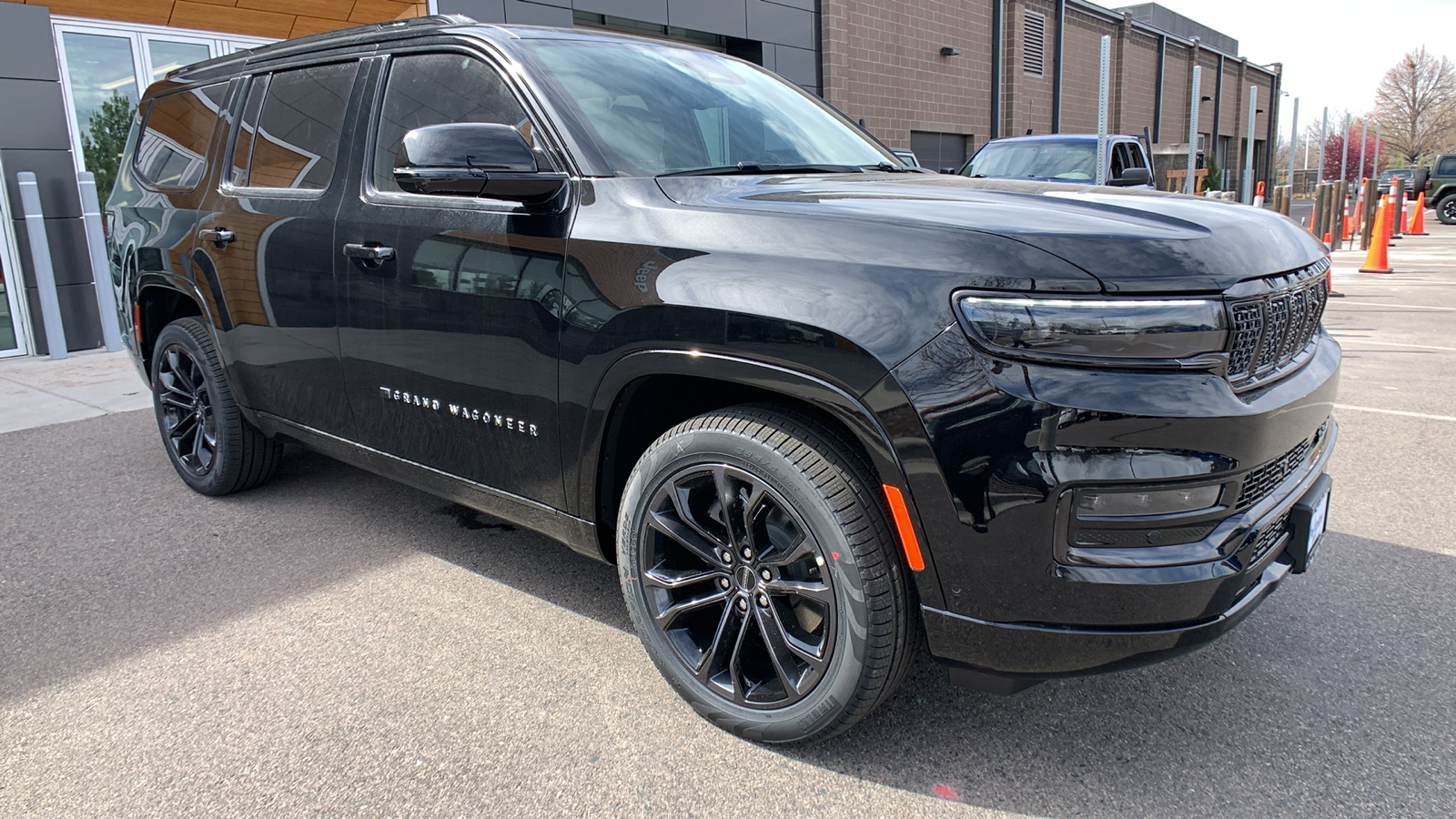 2024 Jeep Grand Wagoneer Series II Obsidian 4