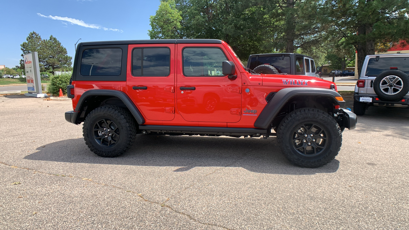 2024 Jeep Wrangler 4xe Willys 4