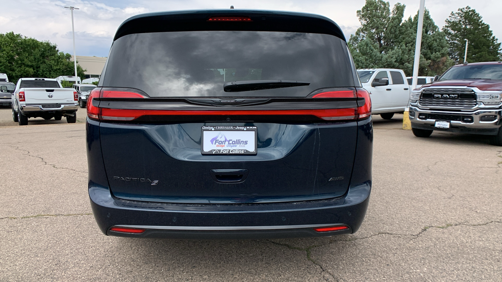 2024 Chrysler Pacifica Touring L 7