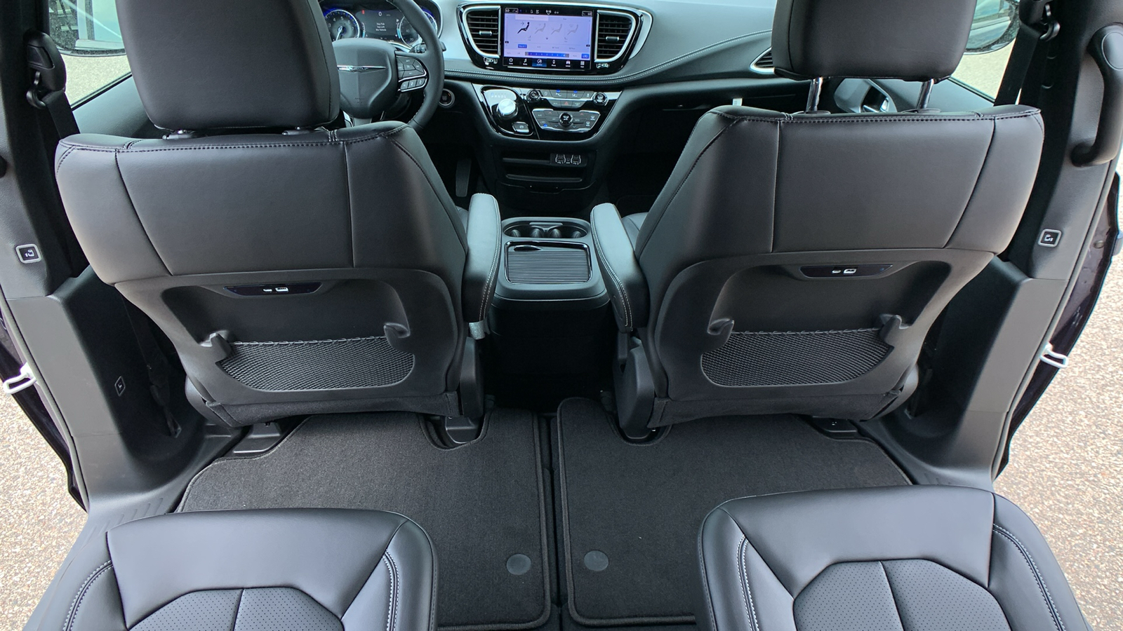 2024 Chrysler Pacifica Touring L 23