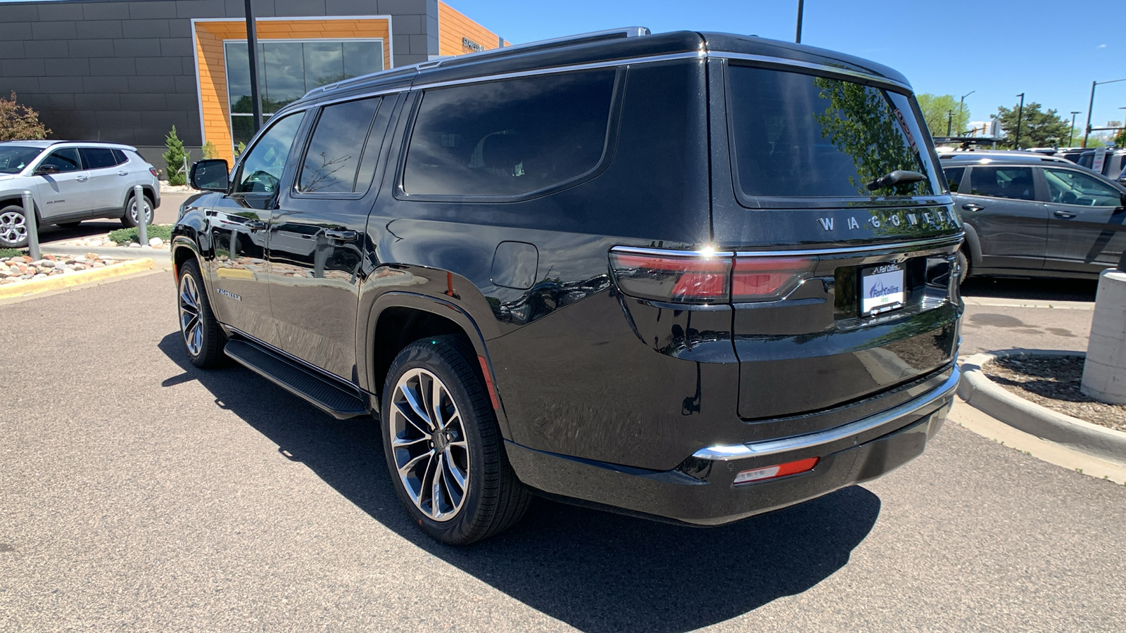 2024 Jeep Wagoneer L Series II 11