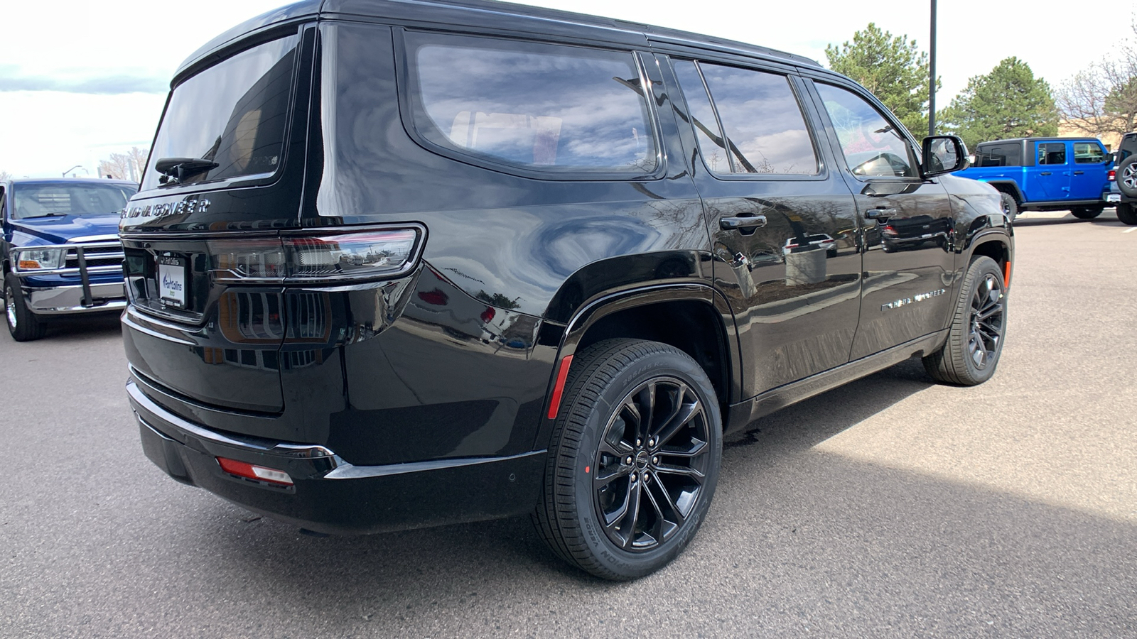 2024 Jeep Grand Wagoneer Series II Obsidian 6