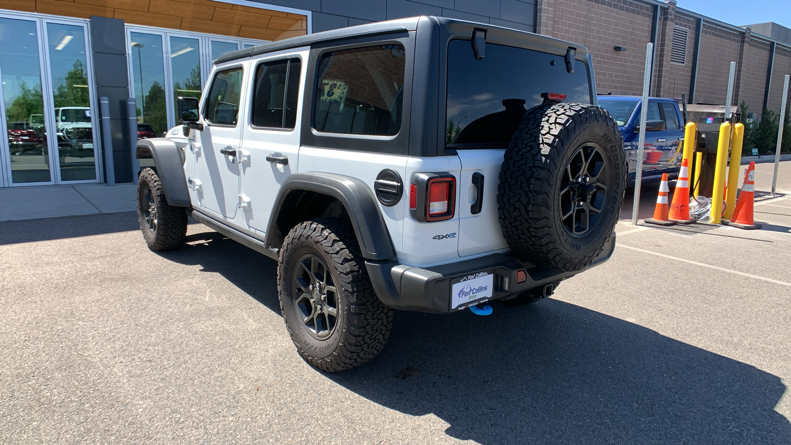 2024 Jeep Wrangler 4xe Willys 8