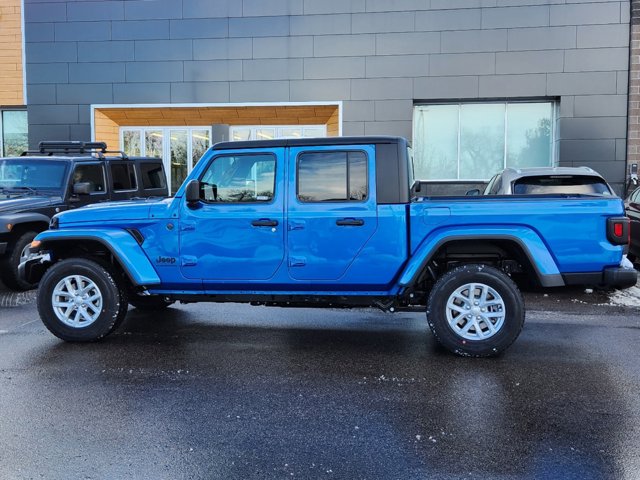 2023 Jeep Gladiator Sport S 2