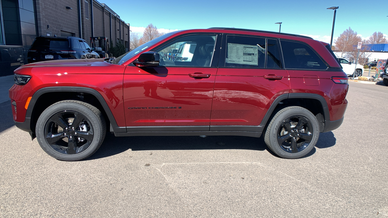 2024 Jeep Grand Cherokee Altitude X 8