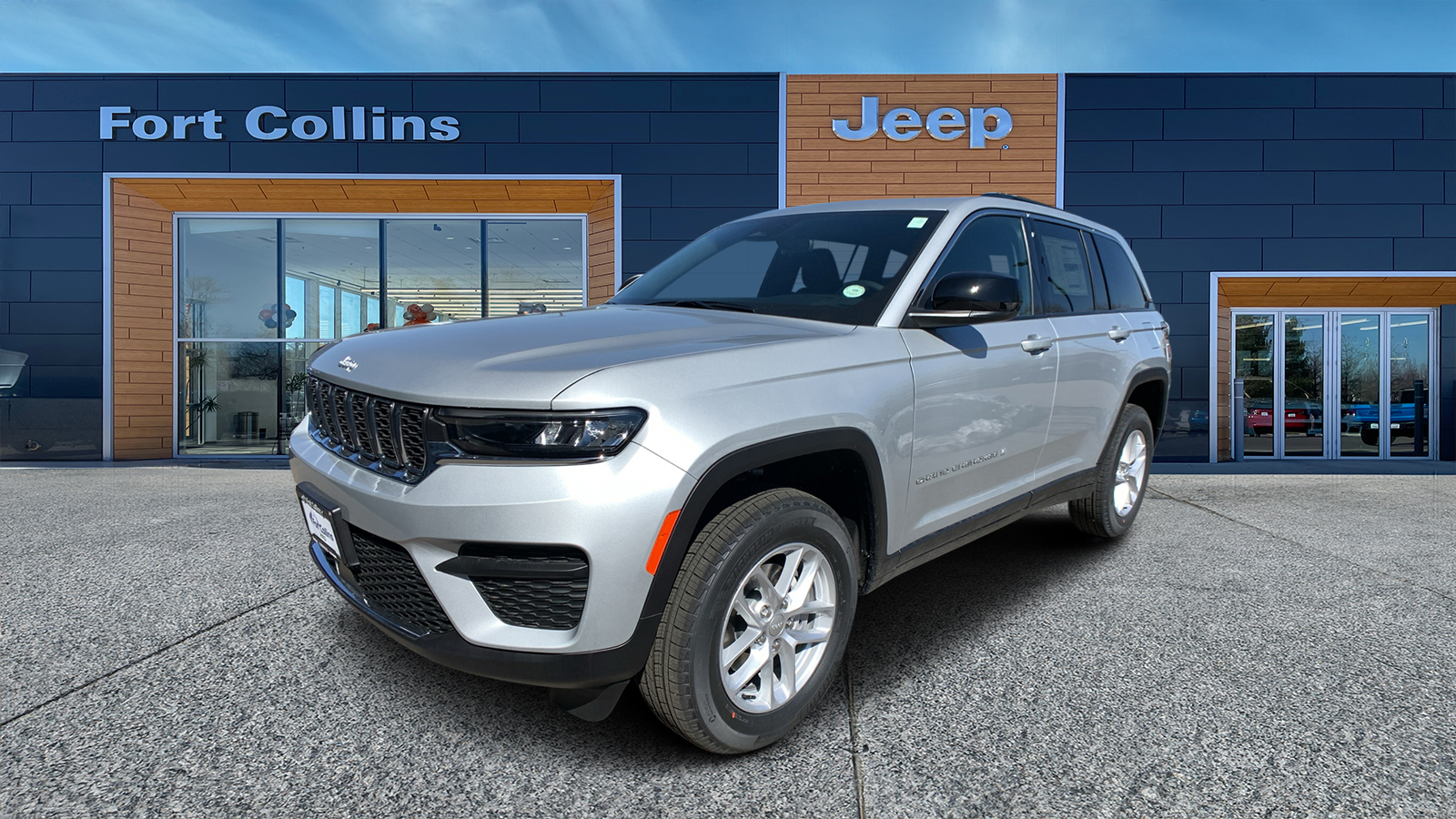 2024 Jeep Grand Cherokee Laredo X 1