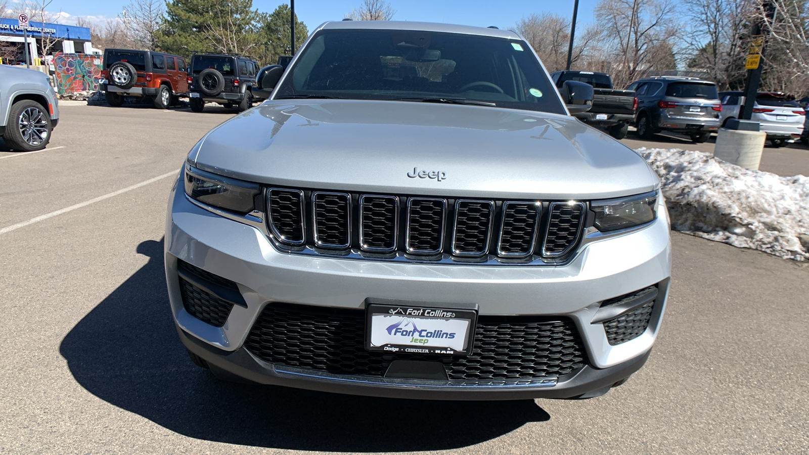 2024 Jeep Grand Cherokee Laredo X 3