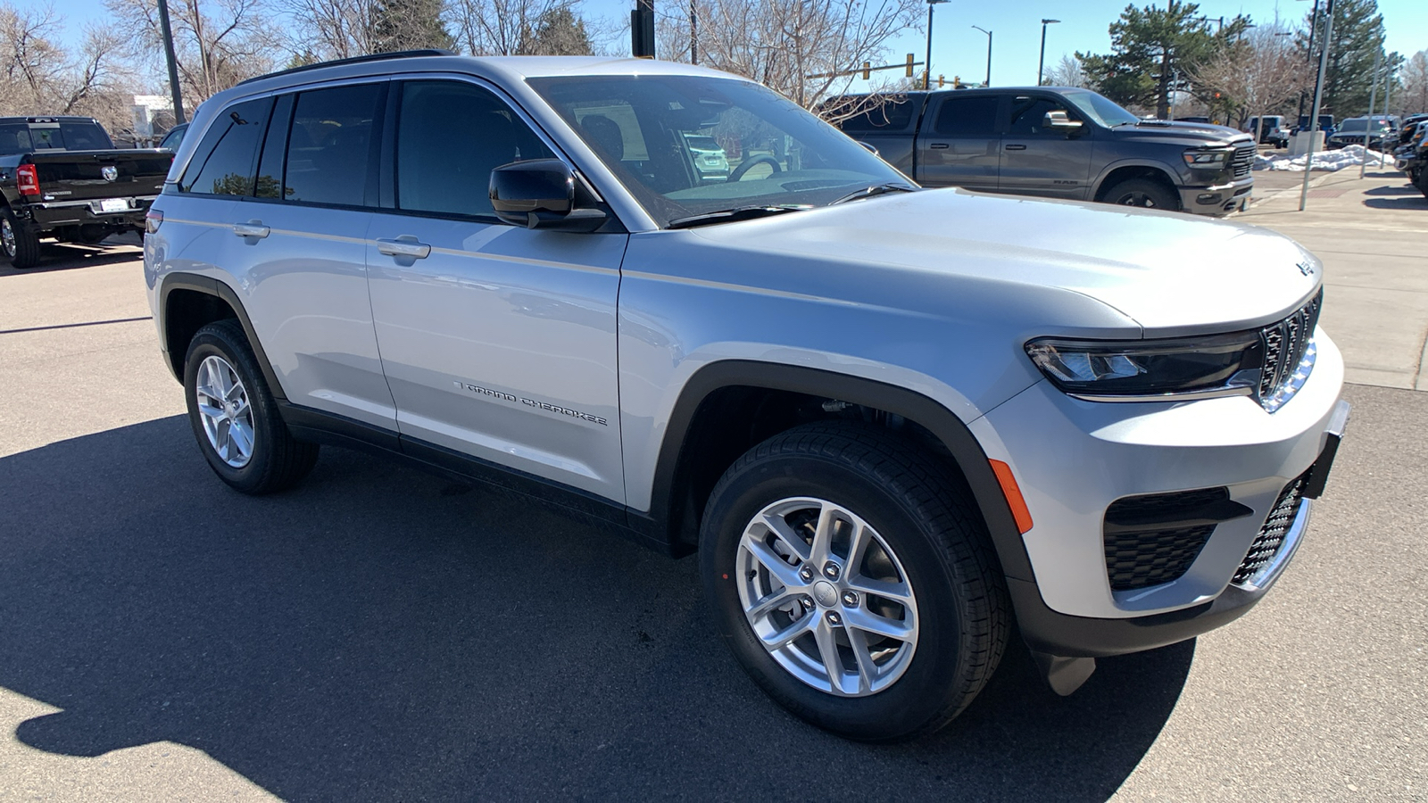 2024 Jeep Grand Cherokee Laredo X 4