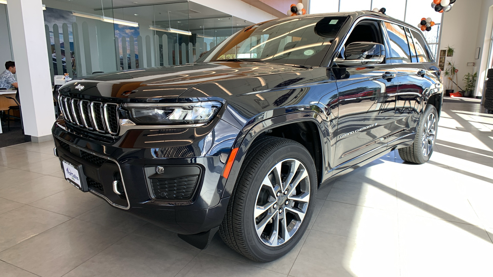 2024 Jeep Grand Cherokee Overland 2