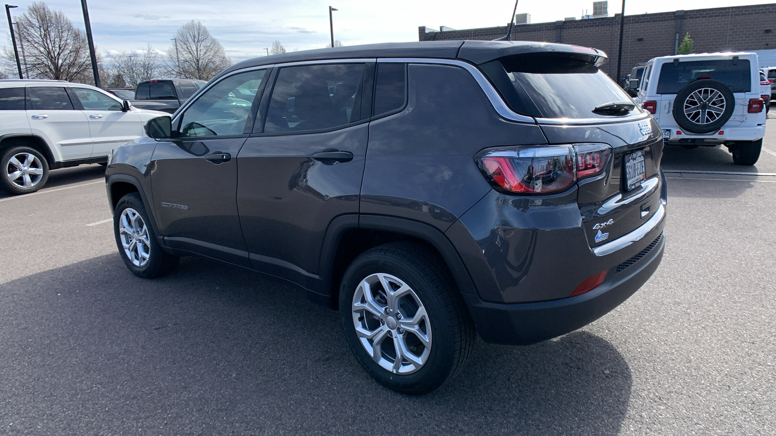 2024 Jeep Compass Sport 8