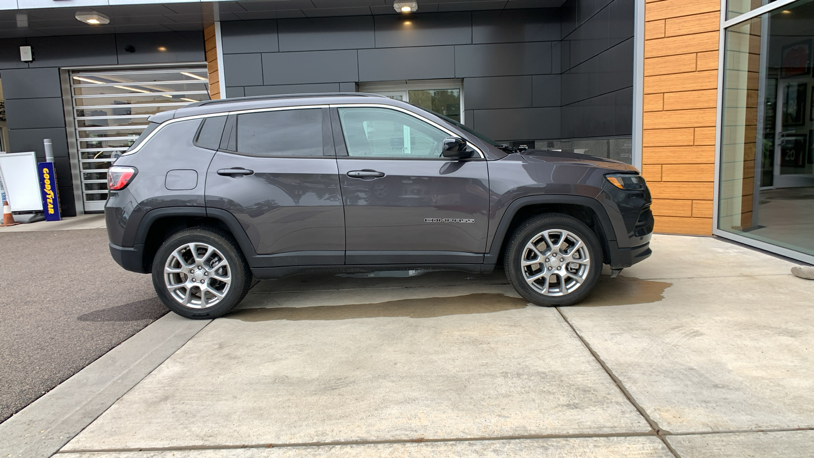 2024 Jeep Compass Latitude Lux 5