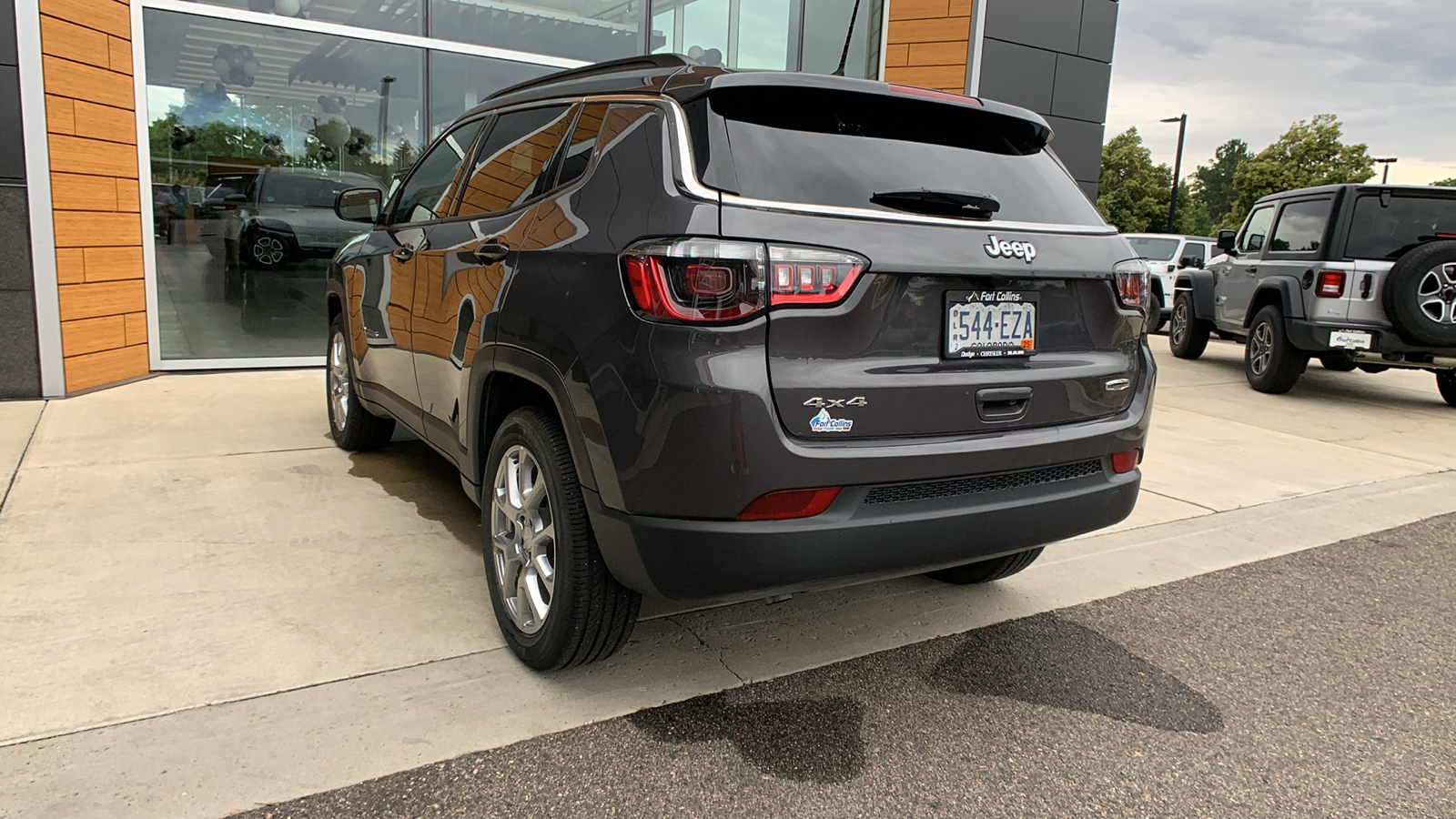 2024 Jeep Compass Latitude Lux 8