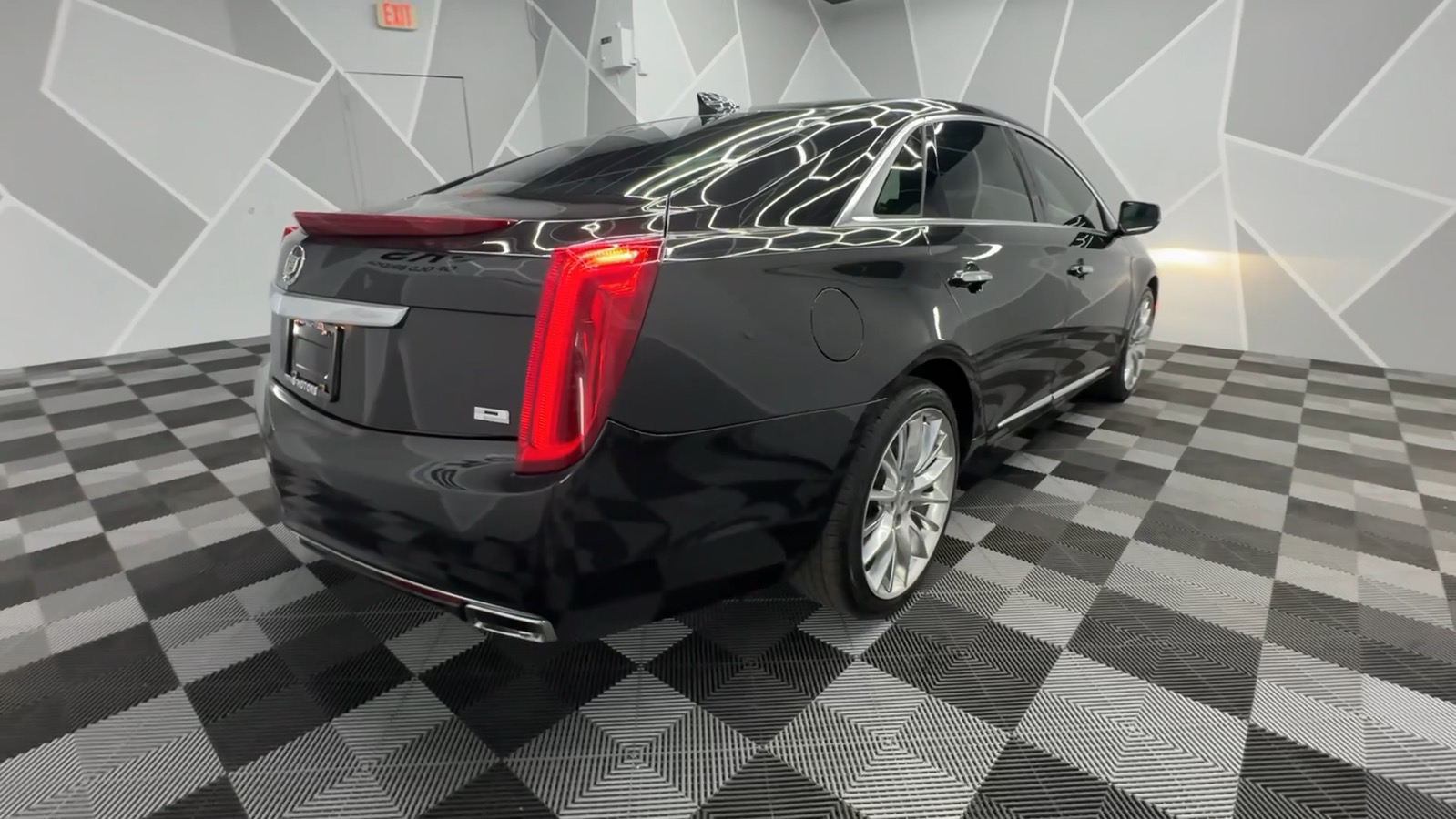 2015 Cadillac XTS Platinum Collection Sedan 4D 13