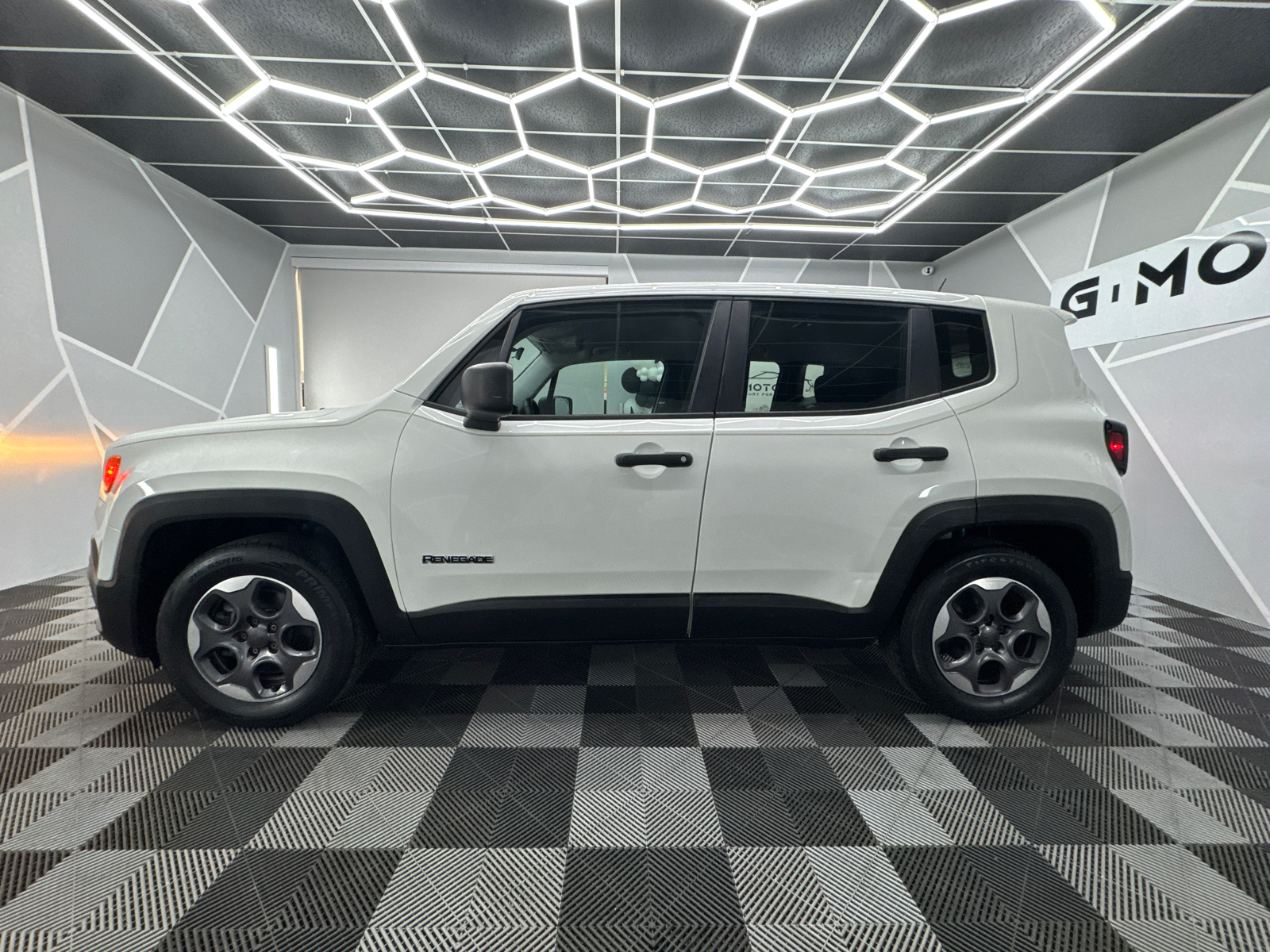 2015 Jeep Renegade Sport SUV 4D 3