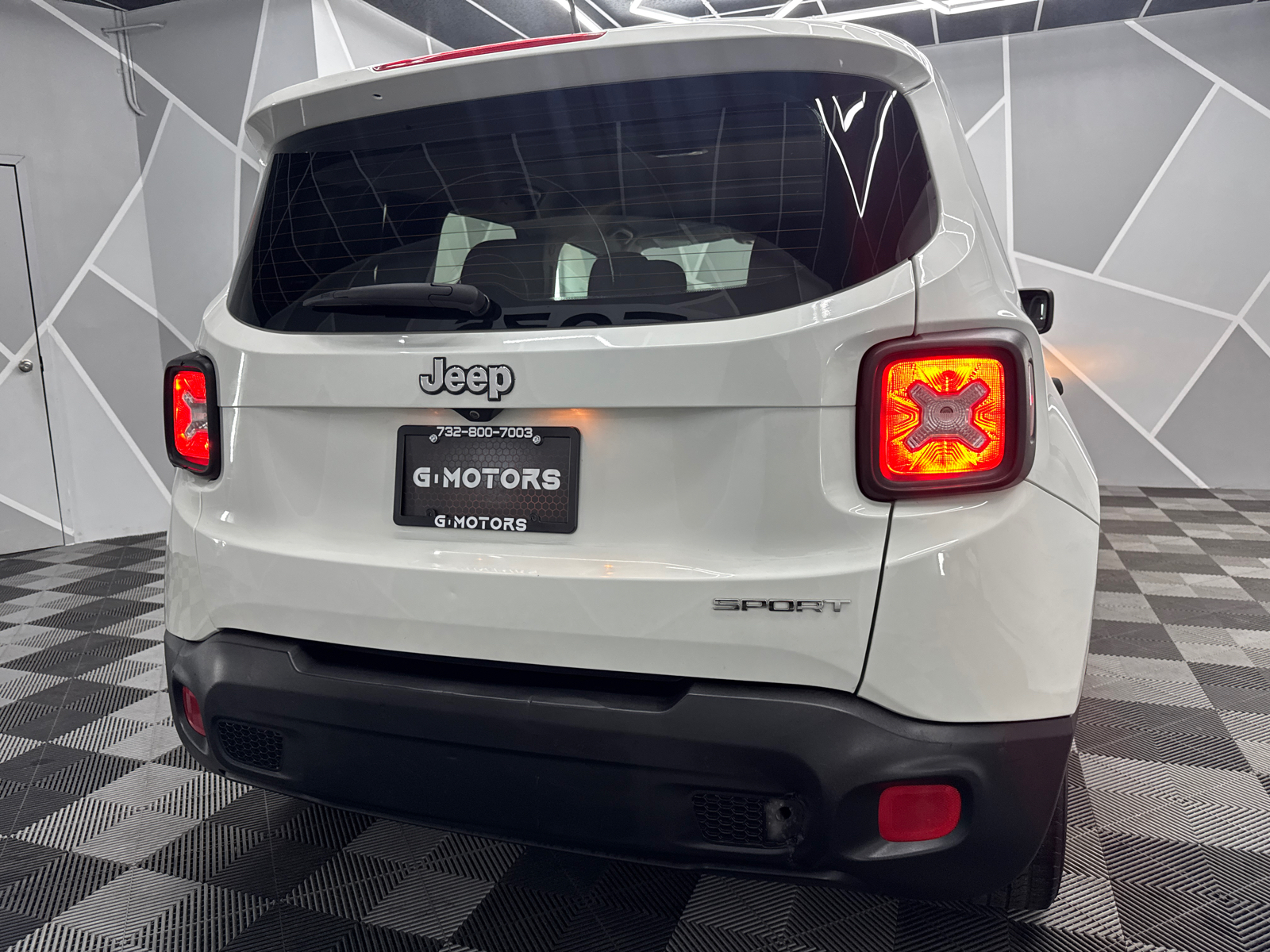 2015 Jeep Renegade Sport SUV 4D 8