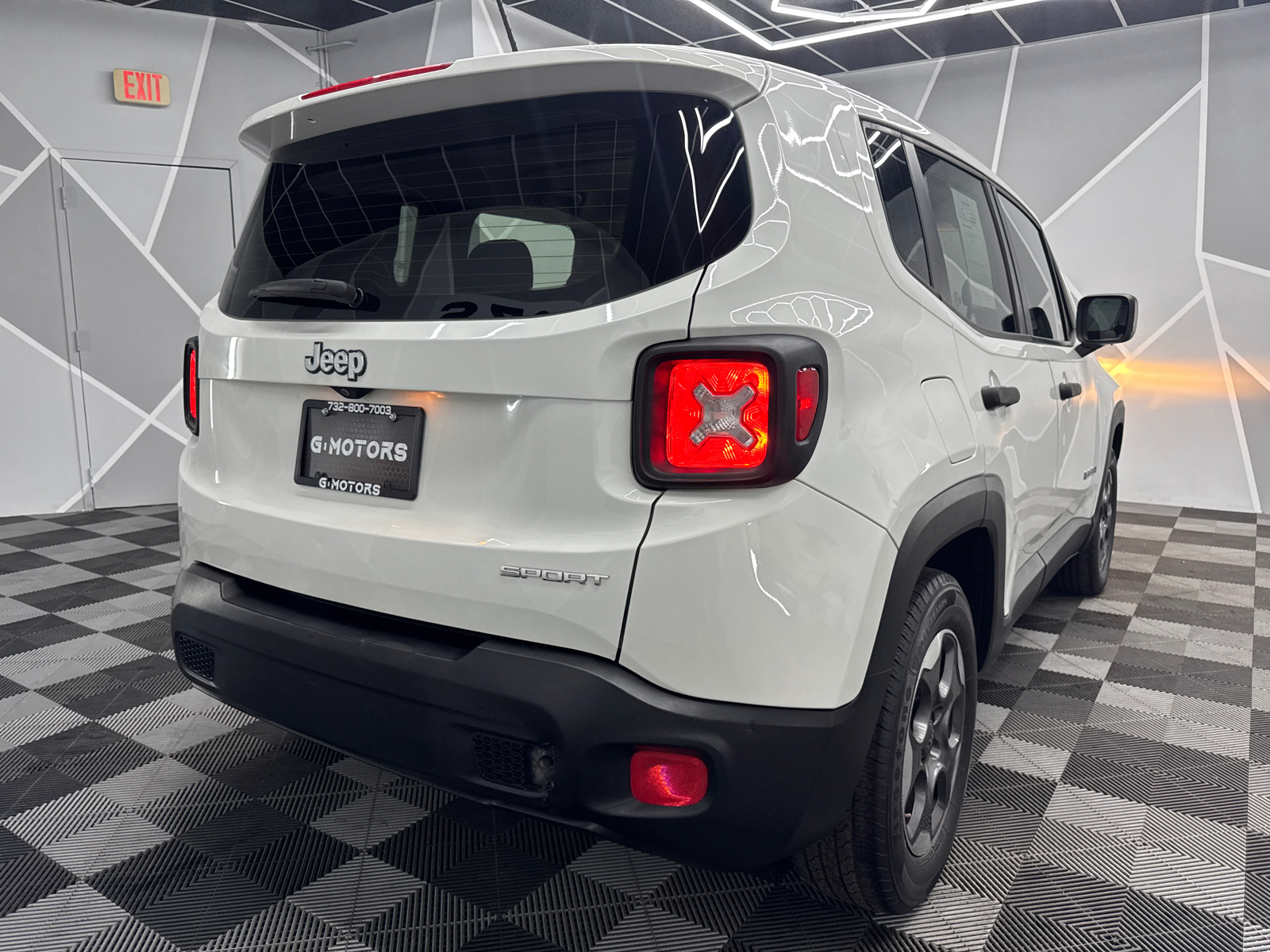 2015 Jeep Renegade Sport SUV 4D 9