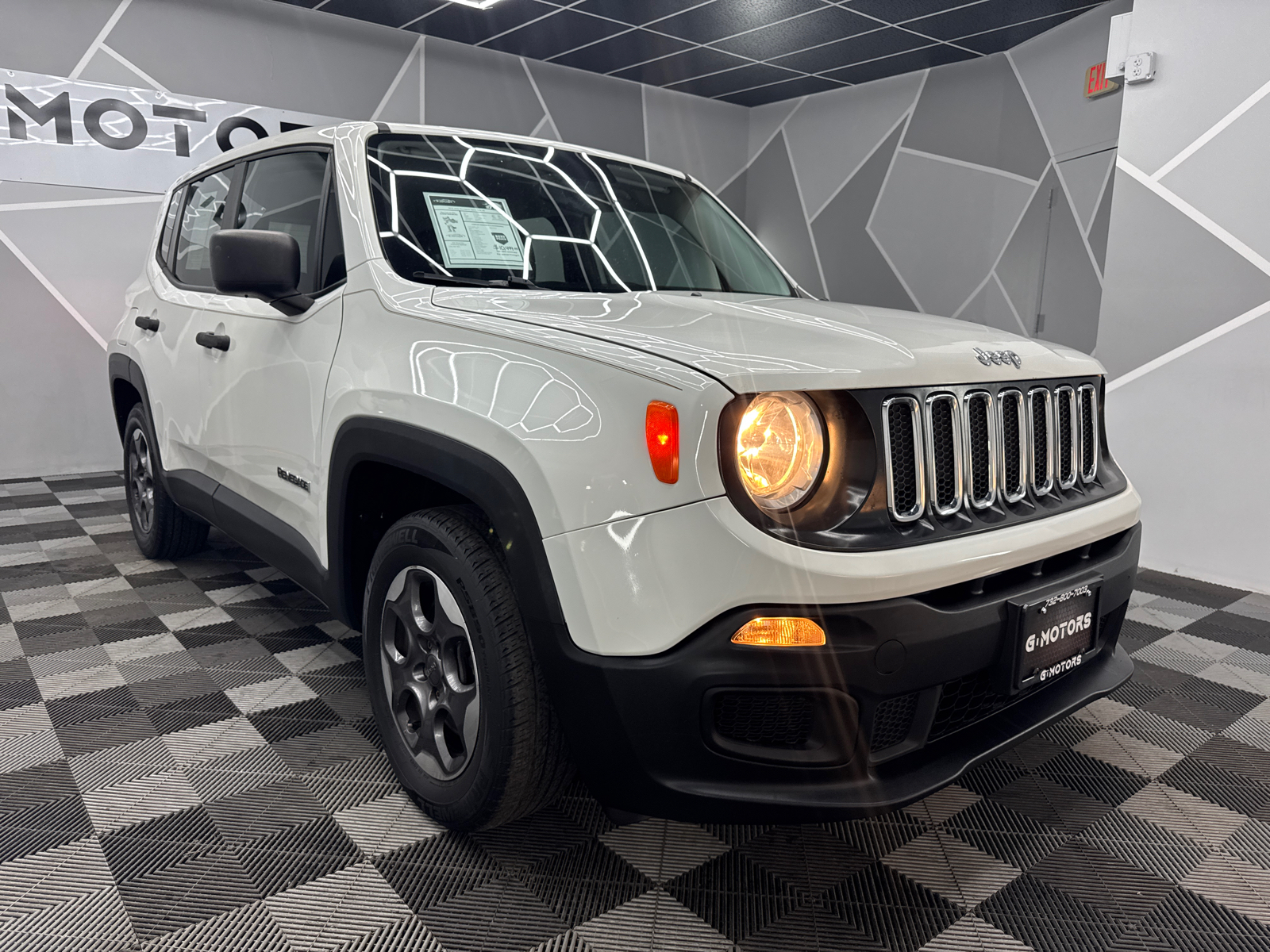 2015 Jeep Renegade Sport SUV 4D 13