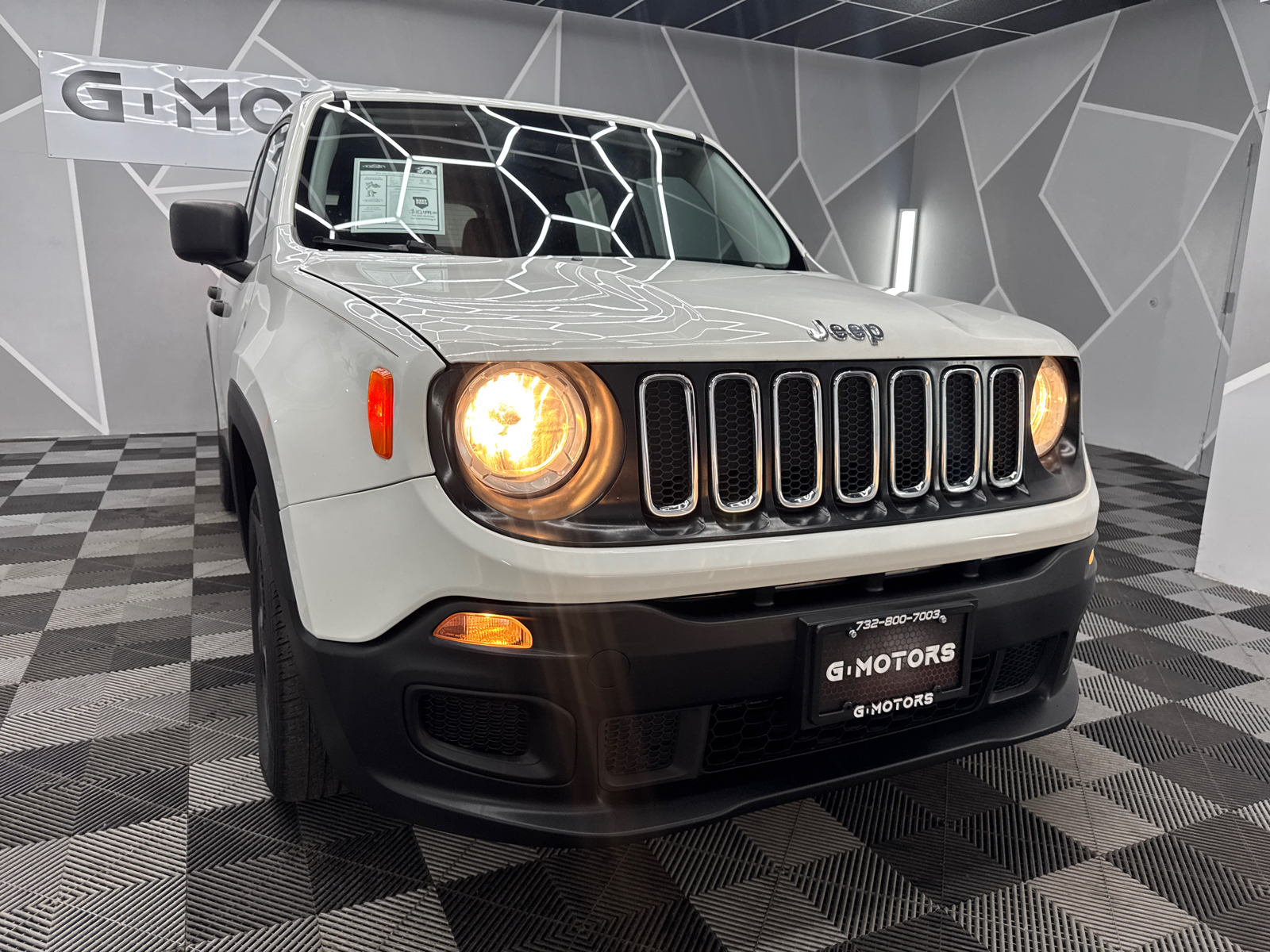 2015 Jeep Renegade Sport SUV 4D 14