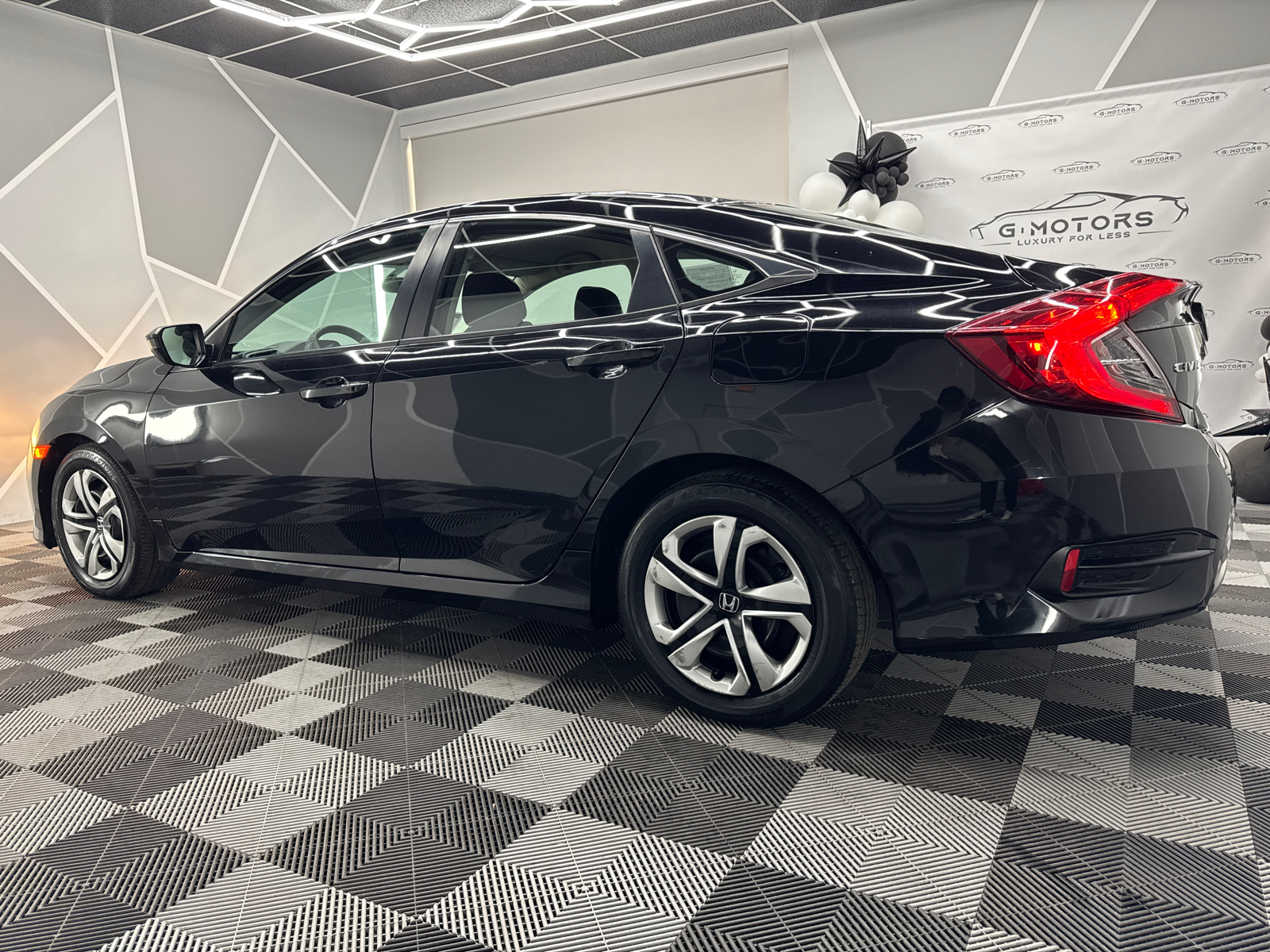 2018 Honda Civic LX Sedan 4D 4