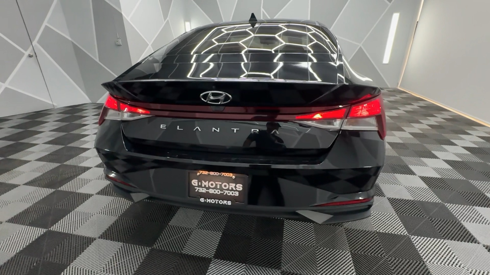 2021 Hyundai Elantra SEL Sedan 4D 8