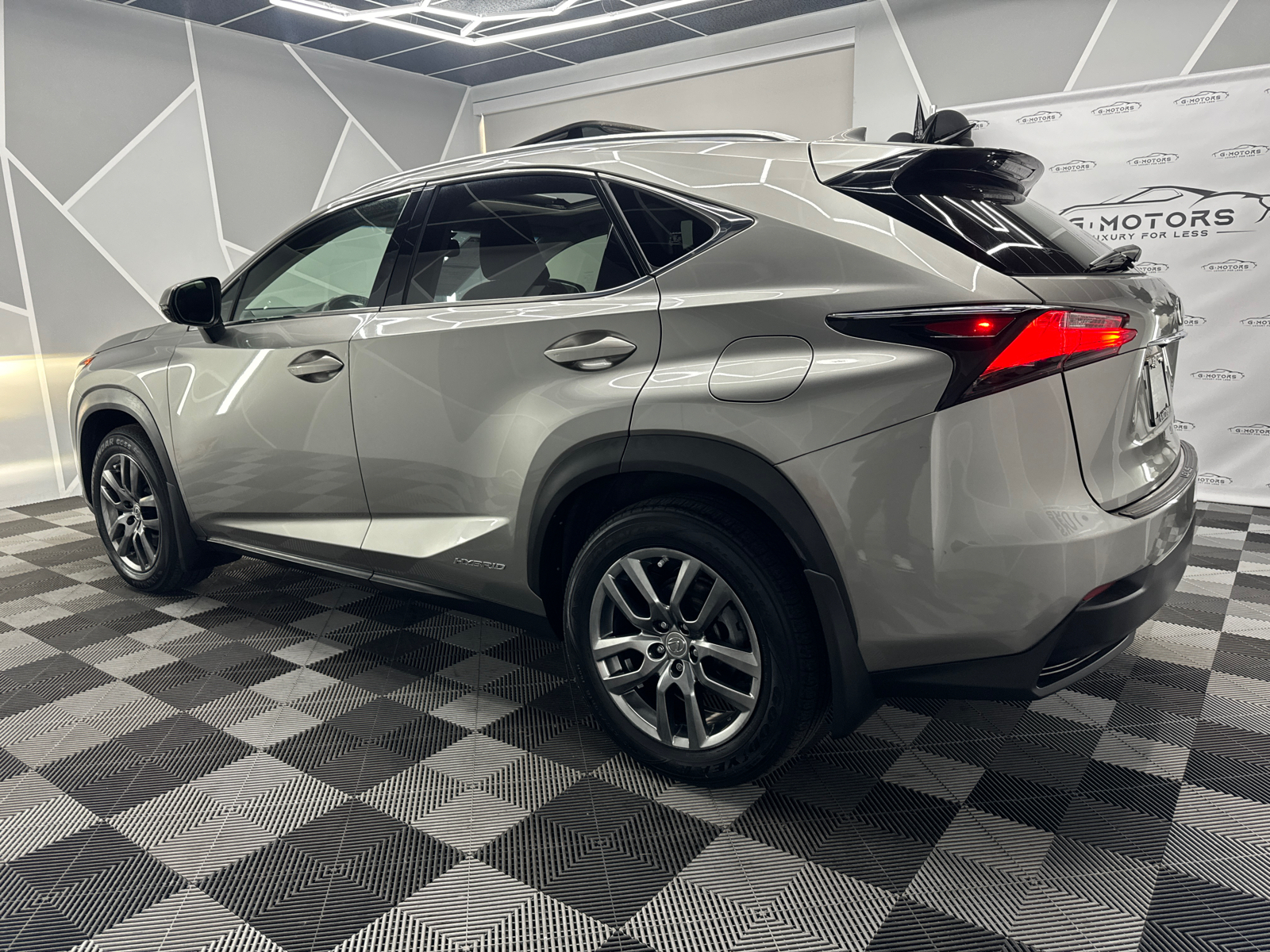 2015 Lexus NX 300h Sport Utility 4D 4