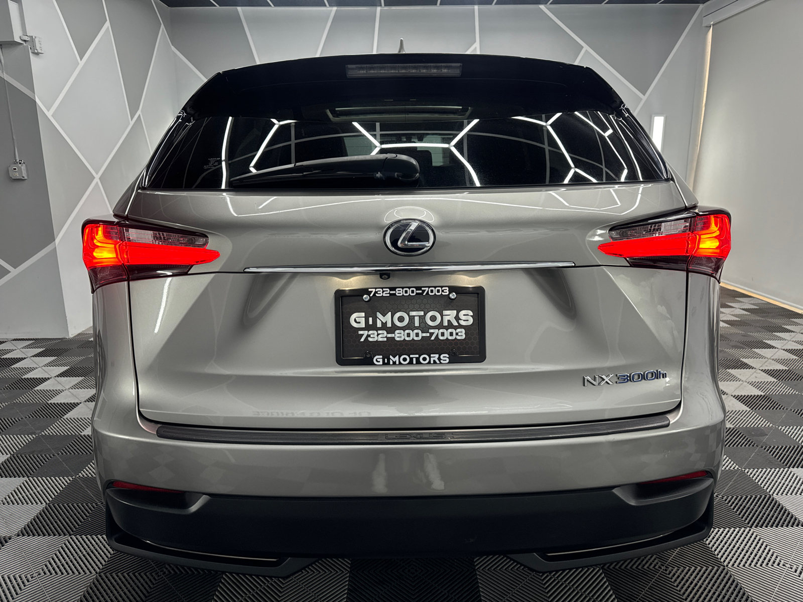 2015 Lexus NX 300h Sport Utility 4D 7