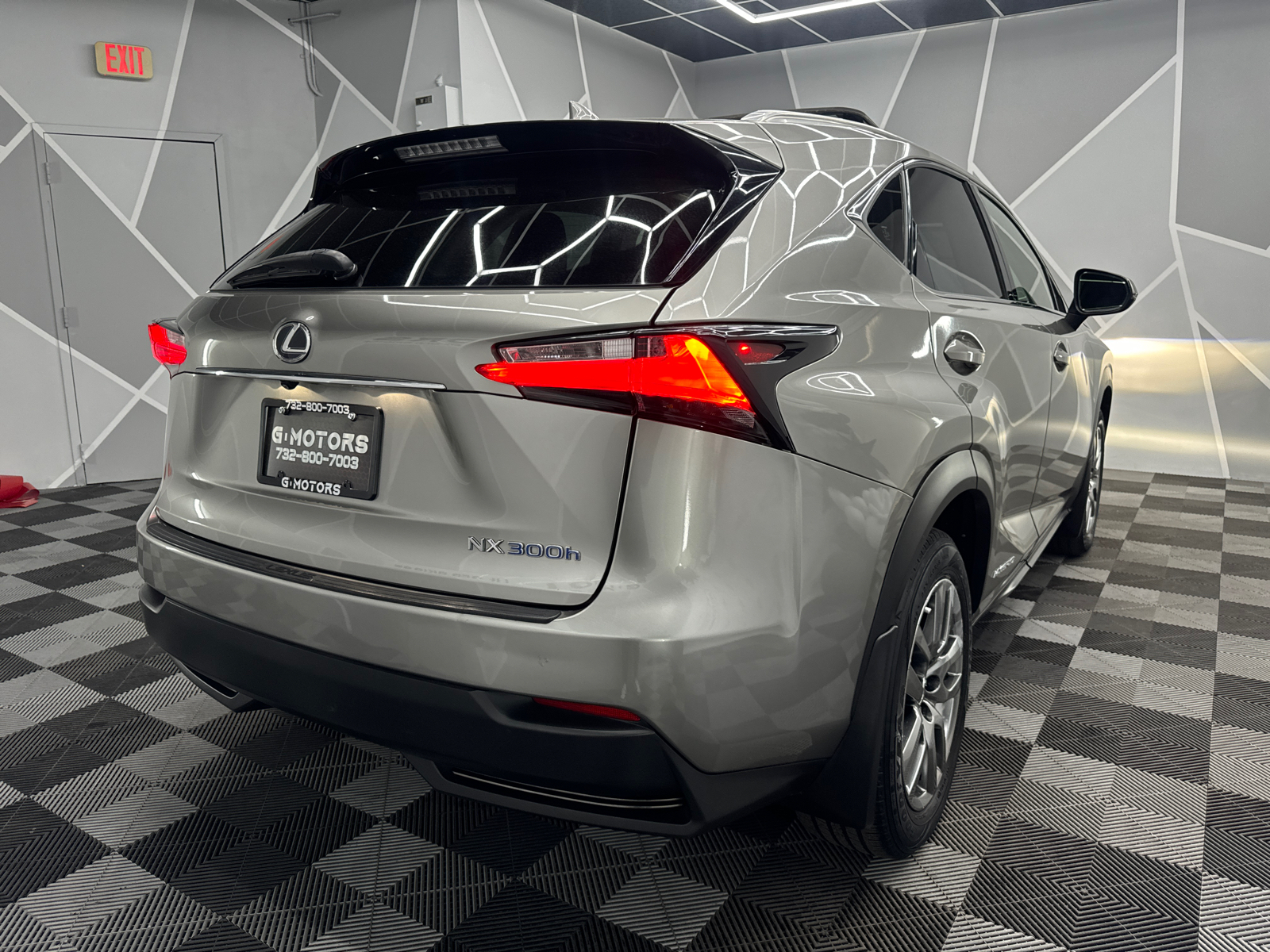 2015 Lexus NX 300h Sport Utility 4D 9