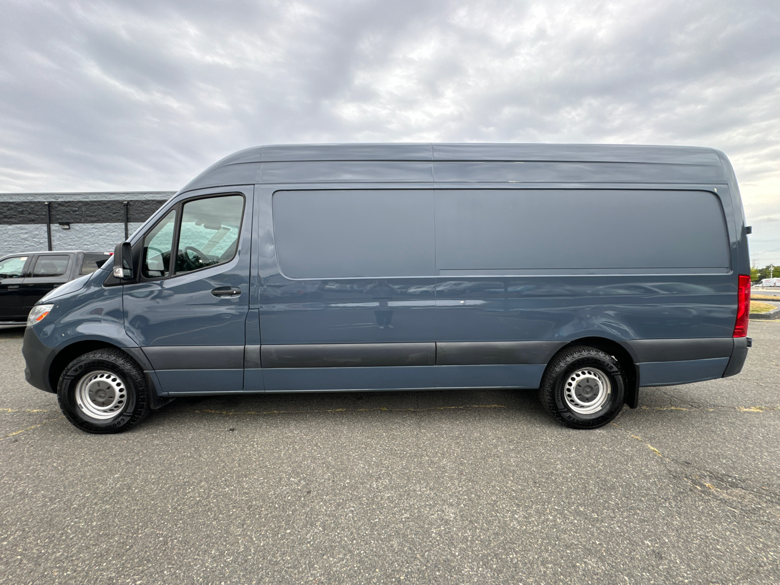 2019 Mercedes-Benz Sprinter 2500 Crew High Roof w/170 WB Van 3D 3