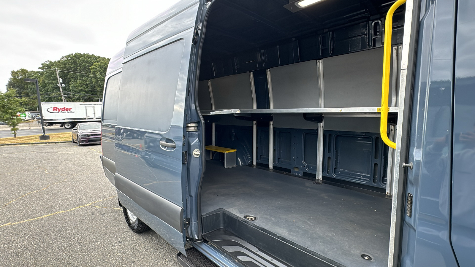 2019 Mercedes-Benz Sprinter 2500 Crew High Roof w/170 WB Van 3D 25