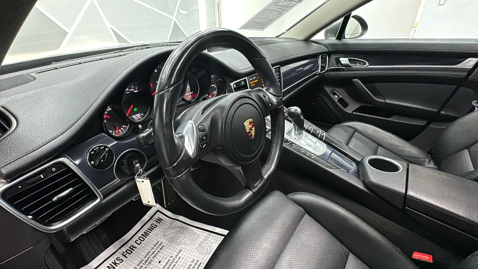 2013 Porsche Panamera 4 Sedan 4D 41