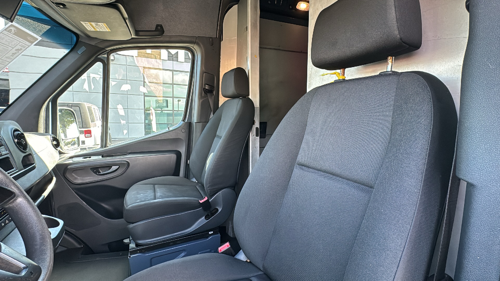 2019 Mercedes-Benz Sprinter 2500 Crew High Roof w/170 WB Van 3D 38