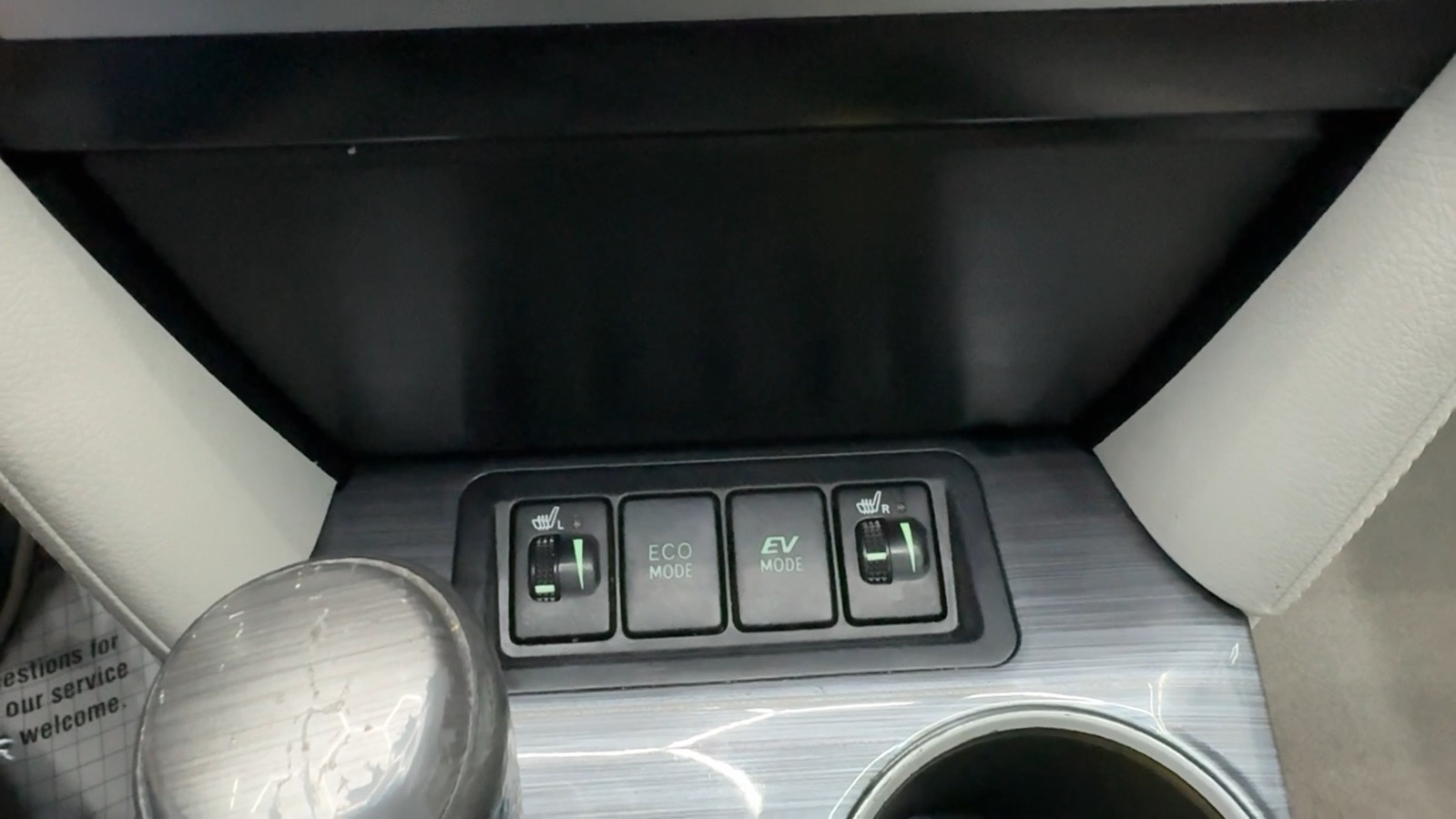 2012 Toyota Camry Hybrid  68