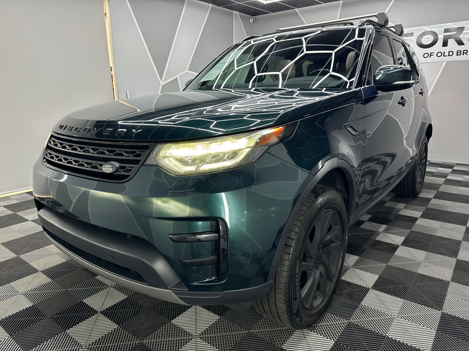 2017 Land Rover Discovery SE Sport Utility 4D 1