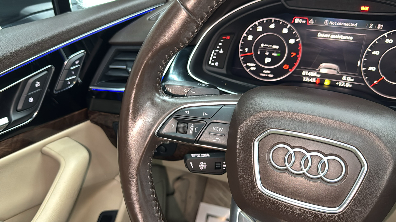 2017 Audi Q7  44