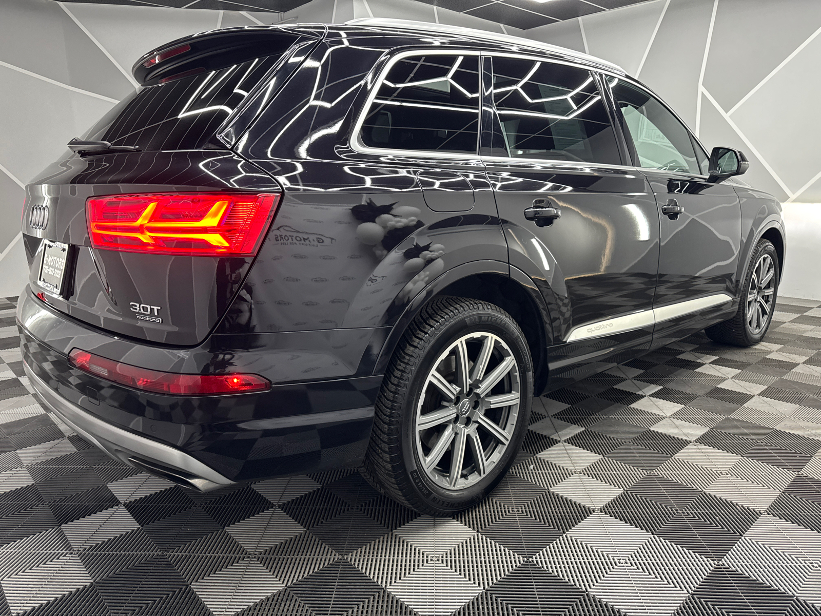 2018 Audi Q7  10