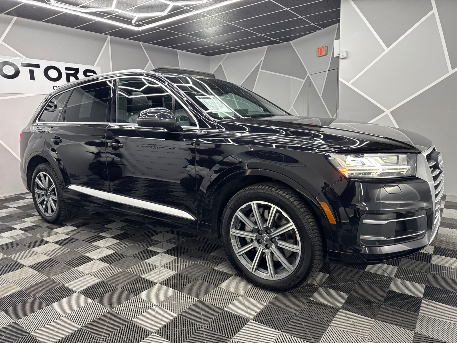 2018 Audi Q7  12