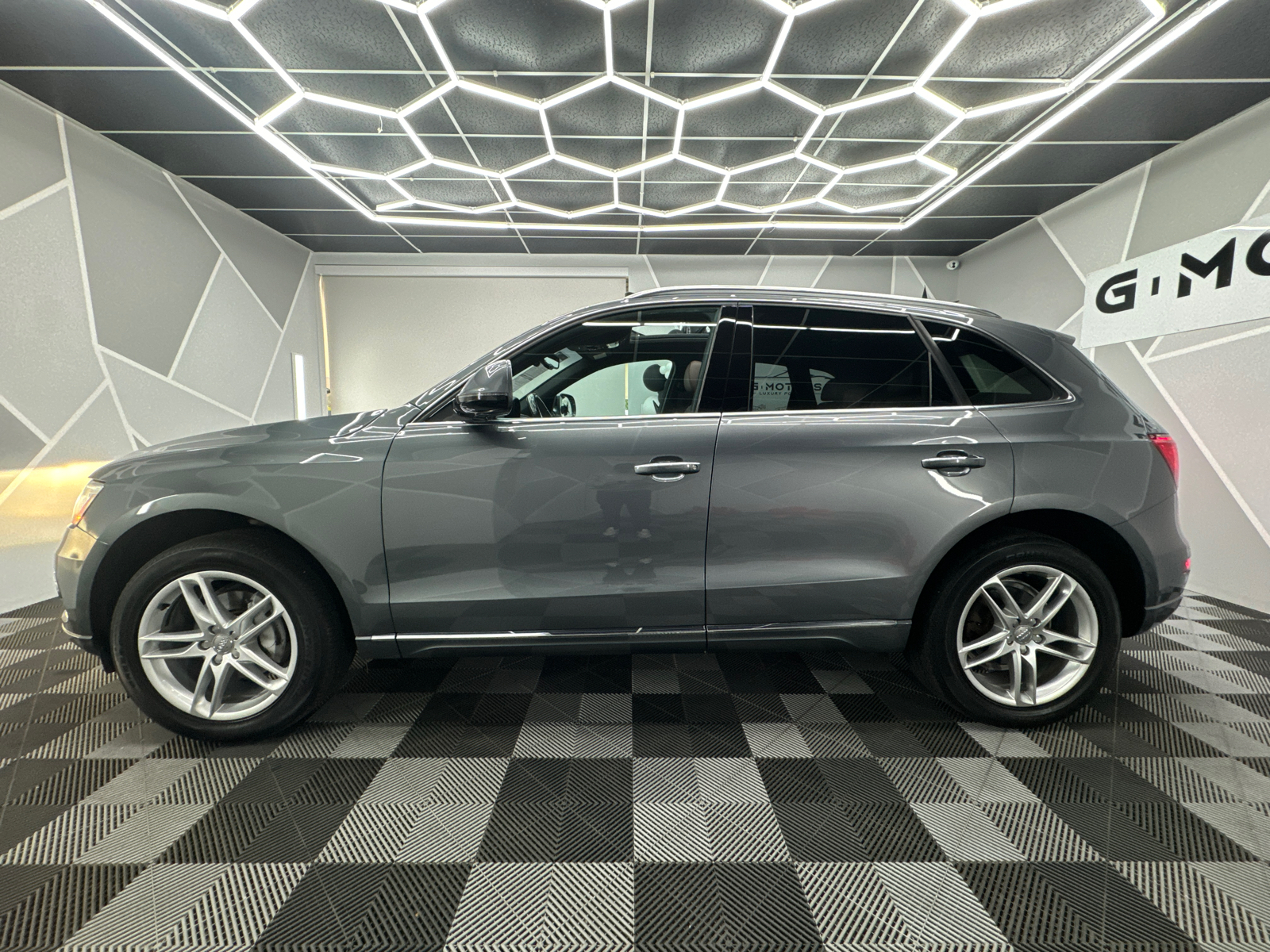 2017 Audi Q5 2.0T Premium Plus Sport Utility 4D 3